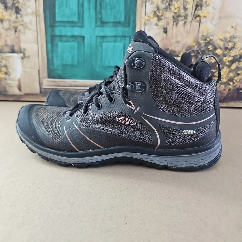 Keen Women's Terradora‎ Mid, Waterproof Hiking Boot 9.5W
